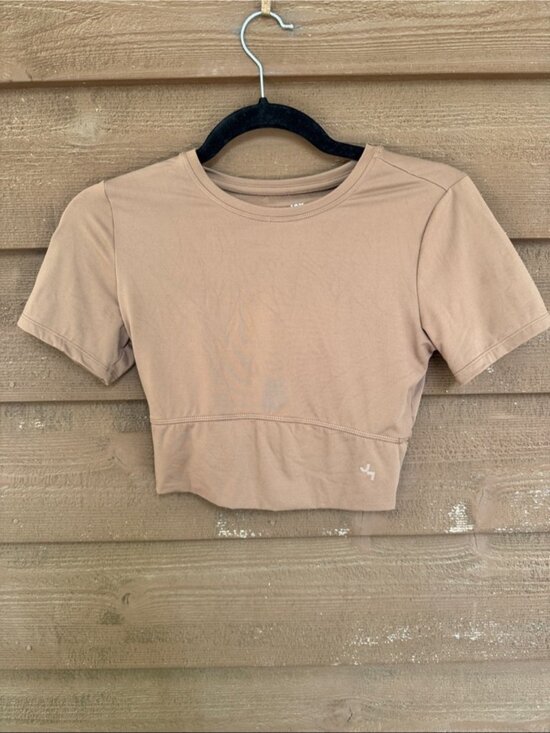 Tops - Brown Cropped Short Sleeve Top